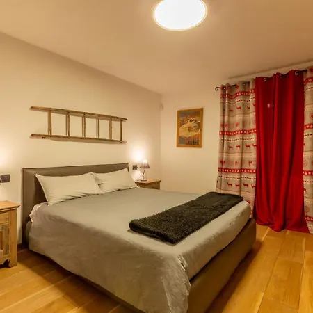 Maison La Louche - *